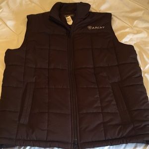 Ariat brown vest size large